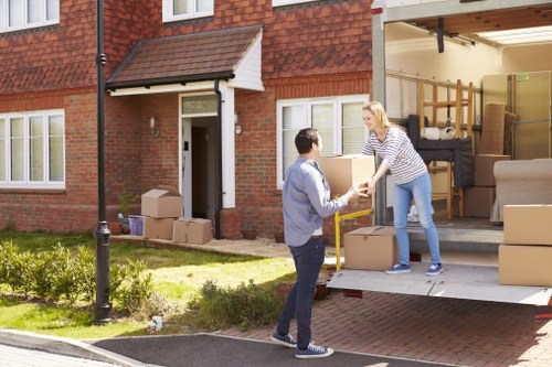 Moving truck service for Earls Court flats and residential streets