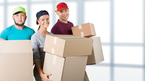 Van transport for flats and small removals in Earls Court