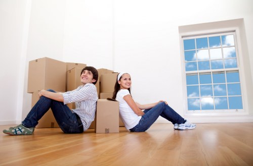 Local moving service in Earls Court organizing a smooth home relocation process