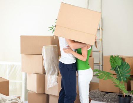 Professional packing and loading support for an Earls Court move